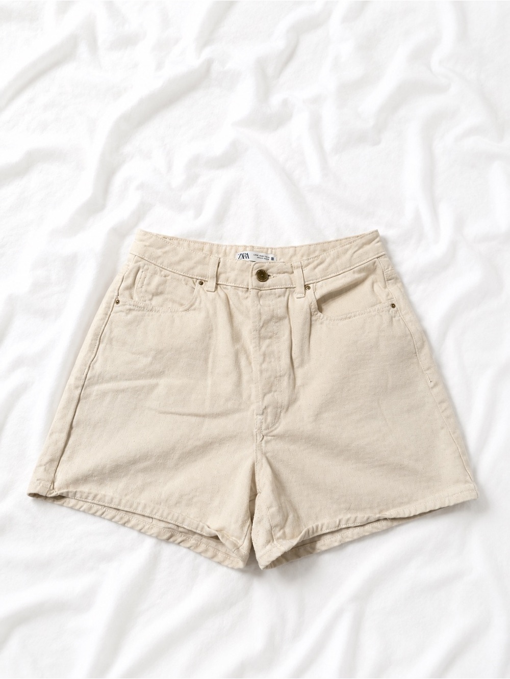 Zara High-Waist Cream Beige Women's Shorts